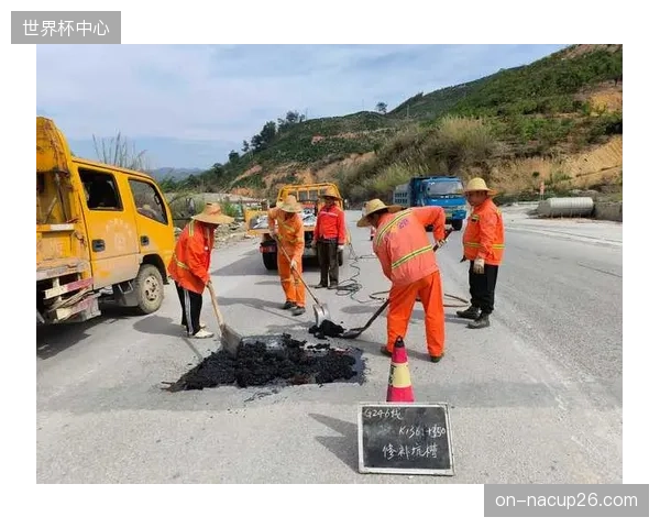 高温城市比赛需精细化管理球员水合状态，防止因脱水导致运动表现断崖式下滑。